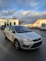 Ford Focus Lim. Ghia - Ford Focus aus 2009: Ghia
