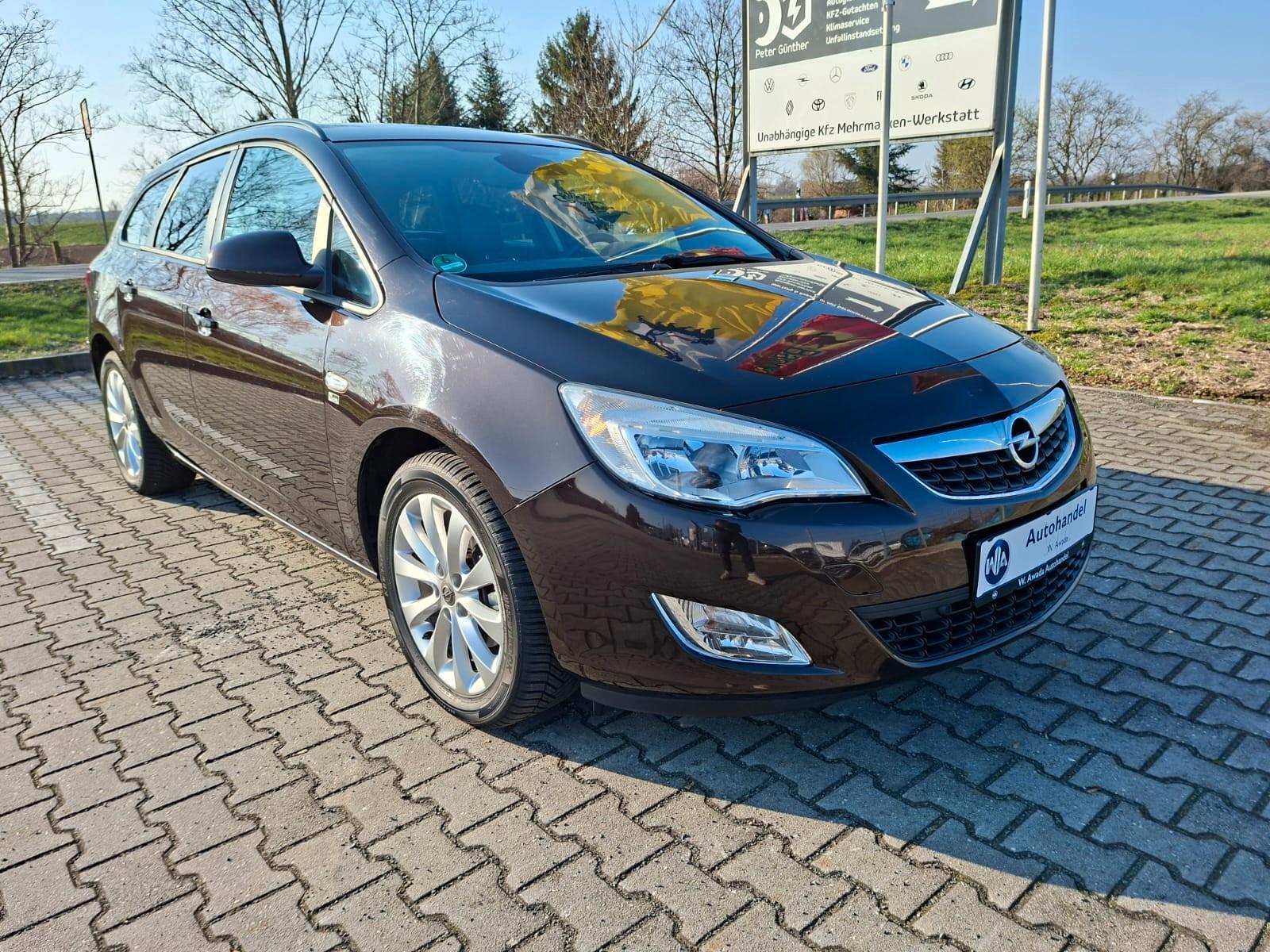 Opel Astra J Sports Tourer 150 Jahre Opel