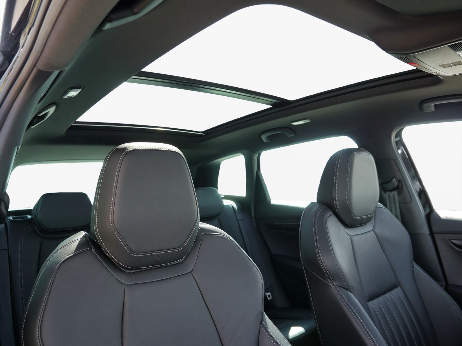 Skoda Karoq - Bild 10