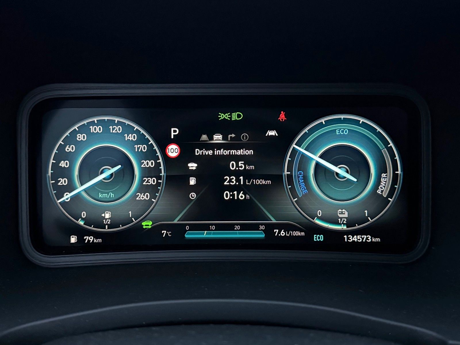 Fahrzeugabbildung Hyundai KONA 1.6 GDI HEV Trend *Navi*Allwetter*LED*RFK*