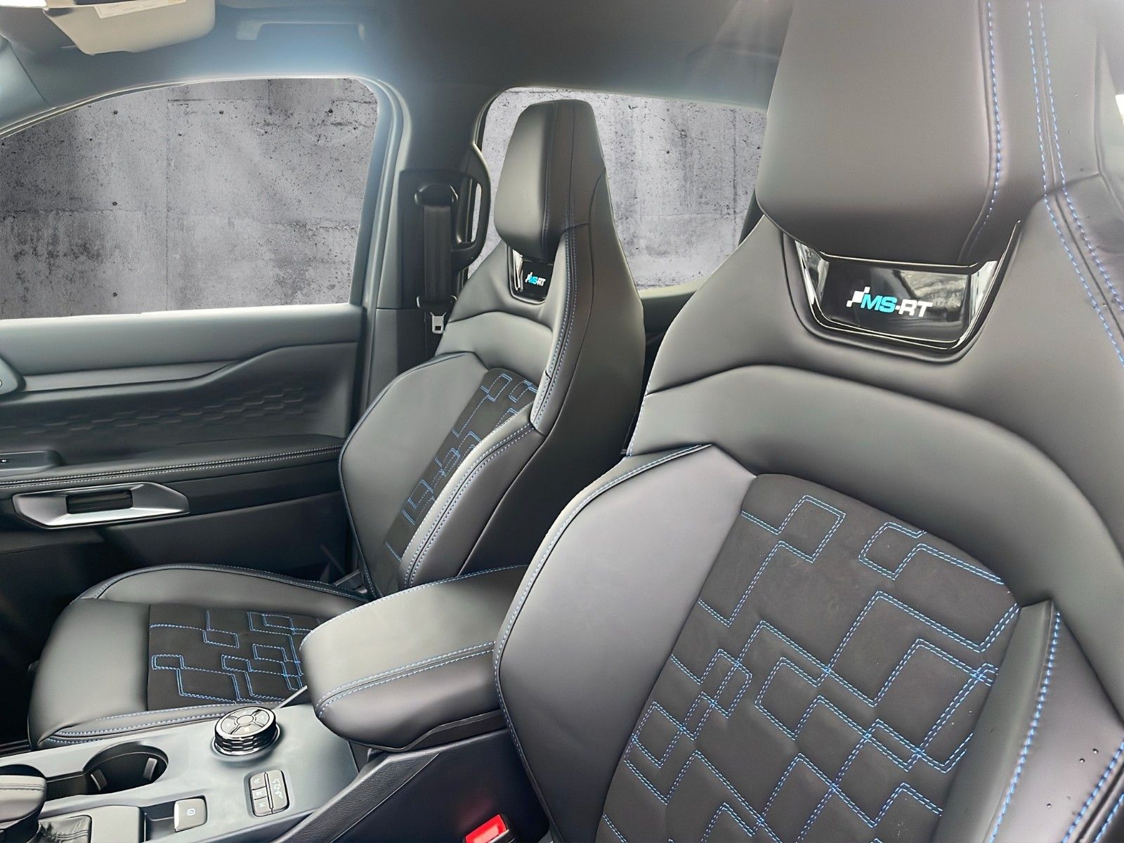 Fahrzeugabbildung Ford Ranger MS-RT DoKa *Wildtrack Fahrwerk*