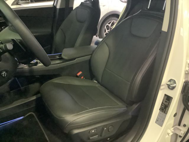 Kia EV6 84-kWh Earth