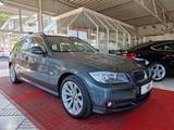 BMW 330i Touring+PDC+KLIMA - BMW 330 aus 2009: 330i