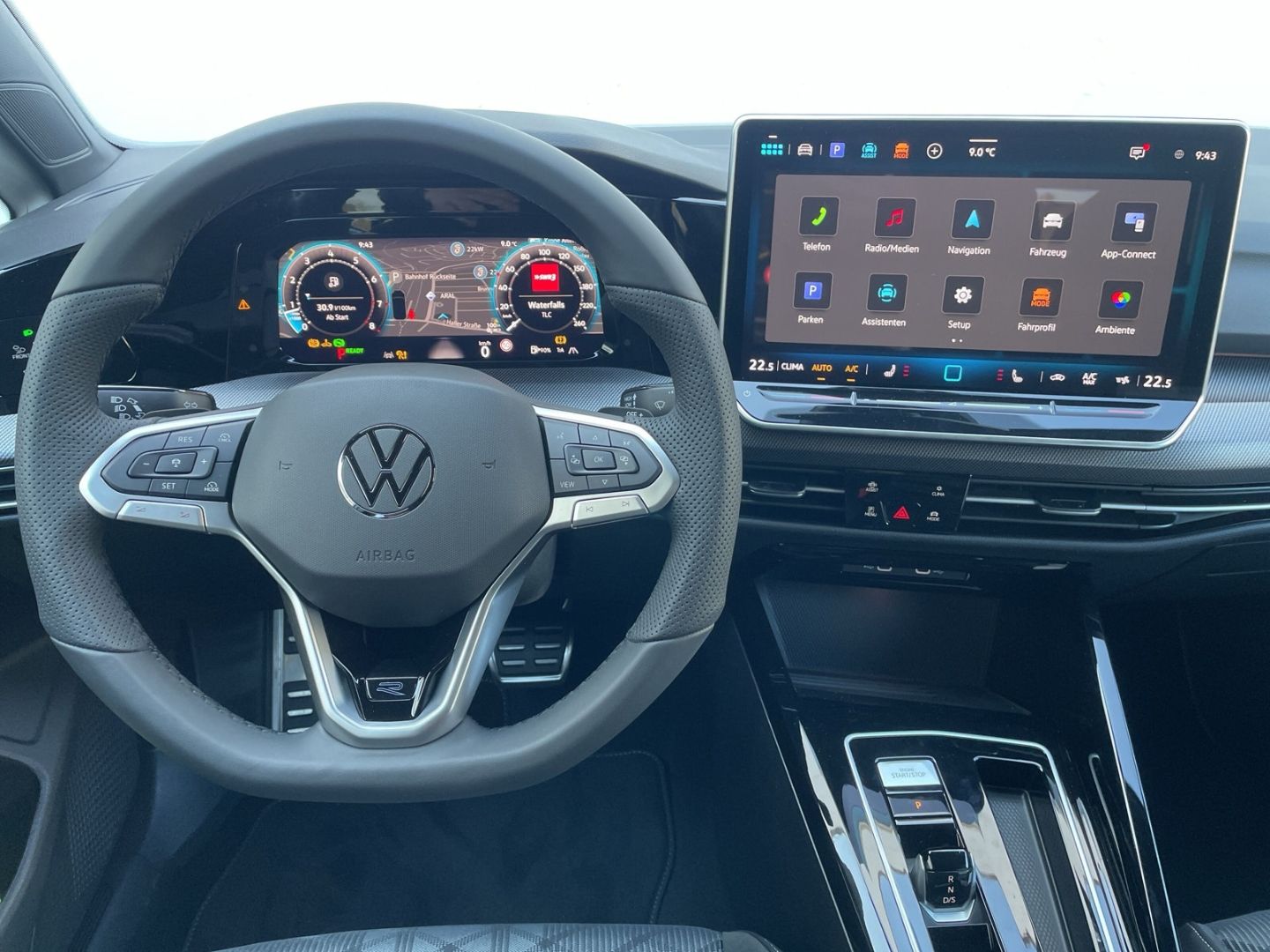 Golf Variant VIII 1.5 eTSI DSG R-Line AHK/Kamera