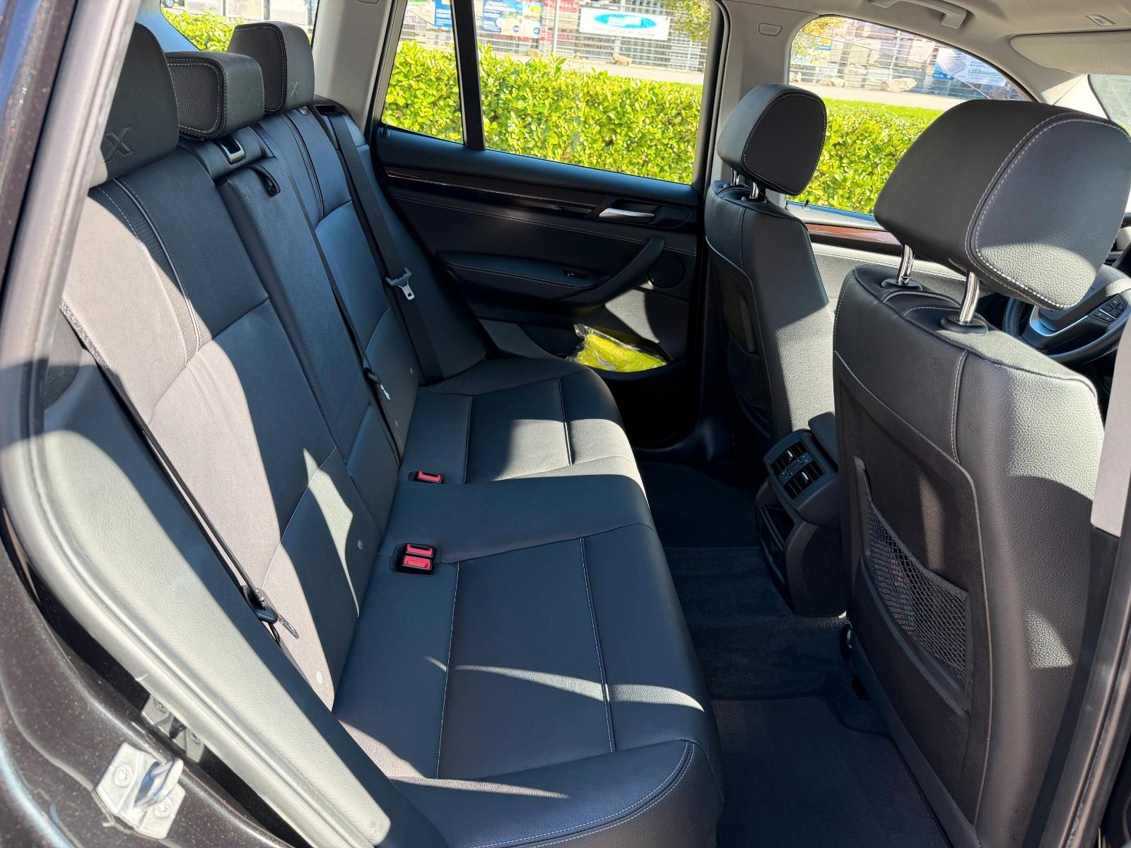 BMW X3 xDrive 20 i xLine Garantie*1.Hand*Kamera*Navi
