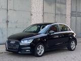 Audi A1 Sportback Euro6 Navi Automatik 5/Türer - Audi A1: Türer