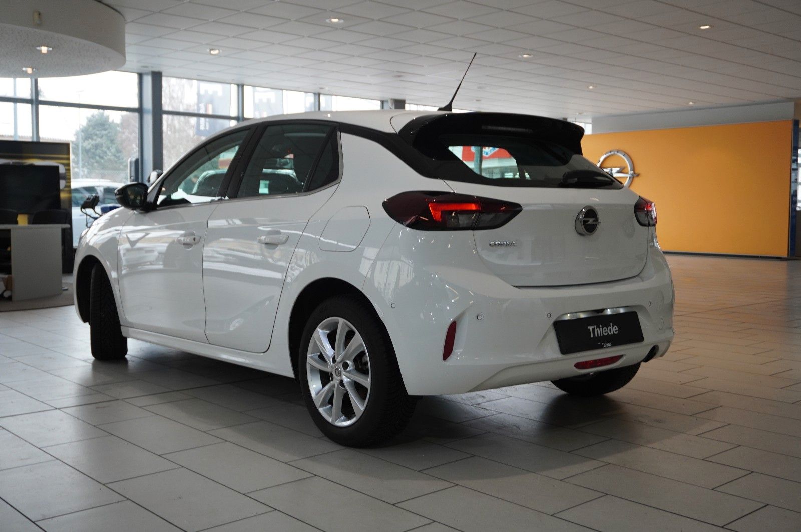 Fahrzeugabbildung Opel Corsa F 1.2T ELEGANCE NAVI/LED/KAMERA/VIRT./DAB+