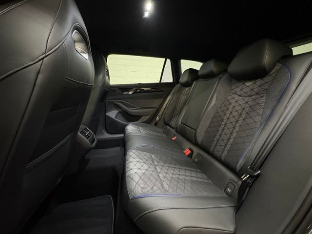 Volkswagen Passat - Bild 11