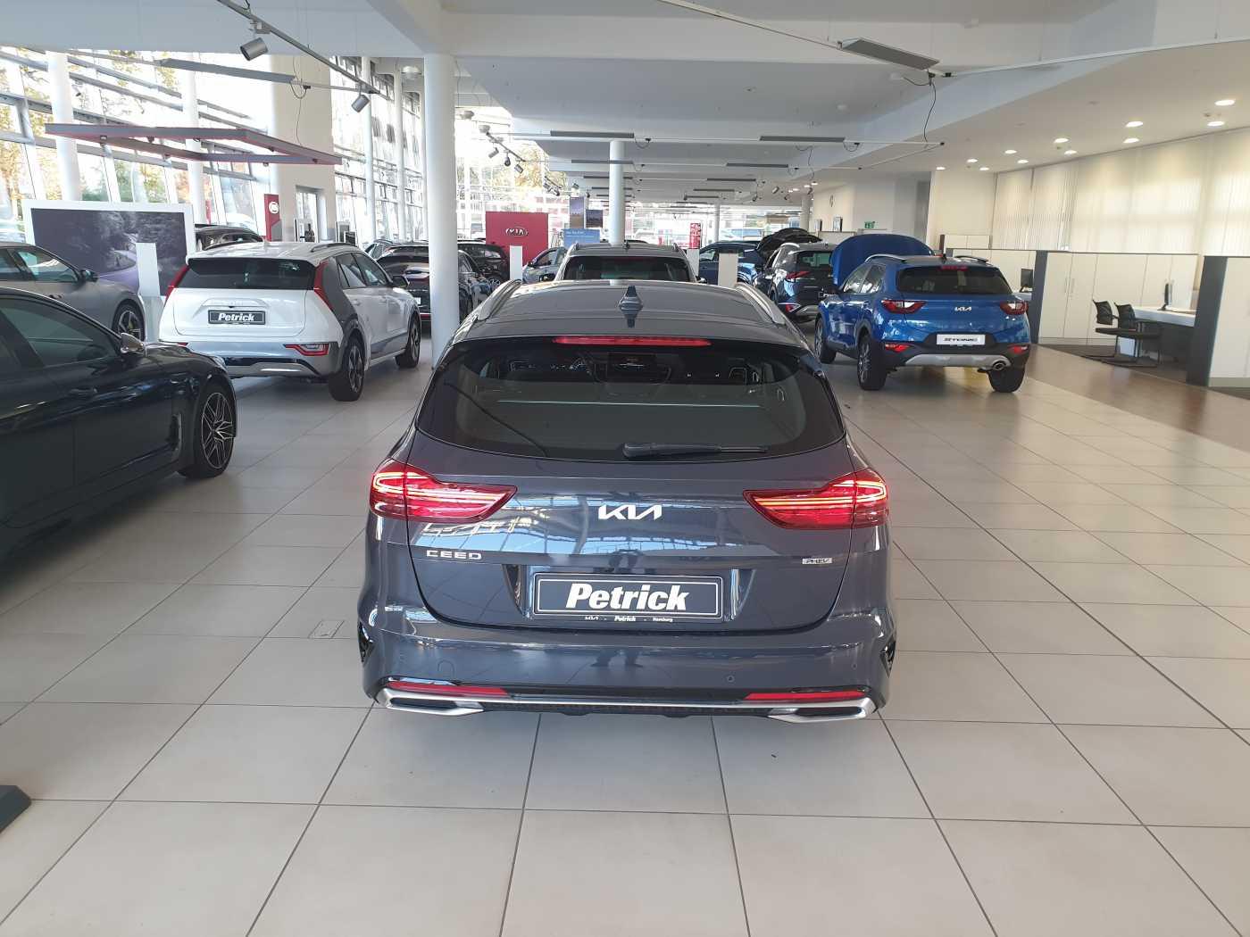 Kia CEED SW 1.6 PHEV Spirit | Navi | PDC