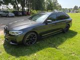 BMW 530d xDrive Touring M-Paket Pano AHK HUD  - BMW 530 Gebrauchtwagen in Hamburg