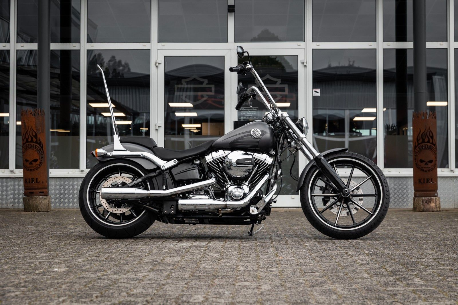 Fahrzeugabbildung Harley-Davidson FXSB Breakout 103 - Kesstech/ Fehling ApeLenker