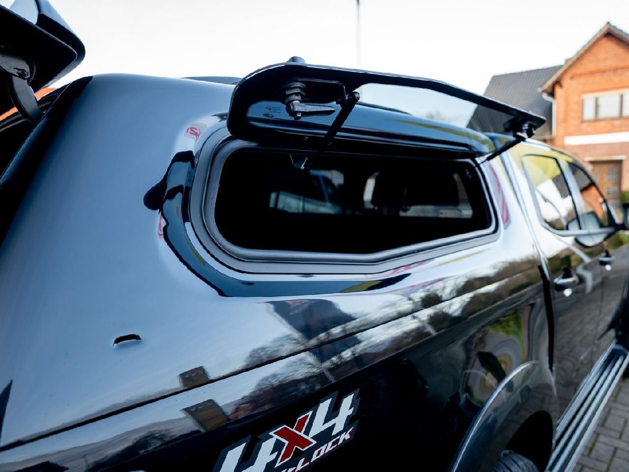 Fahrzeugabbildung Isuzu D-Max Double Cab 4WD V-CROSS