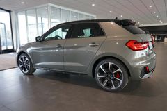AUDI A1 Sportback 40 TFSI | 2x S line | SONOS | 18" AUDI A1 Sportback 40 TFSI | 2x S line | SONOS | 18"