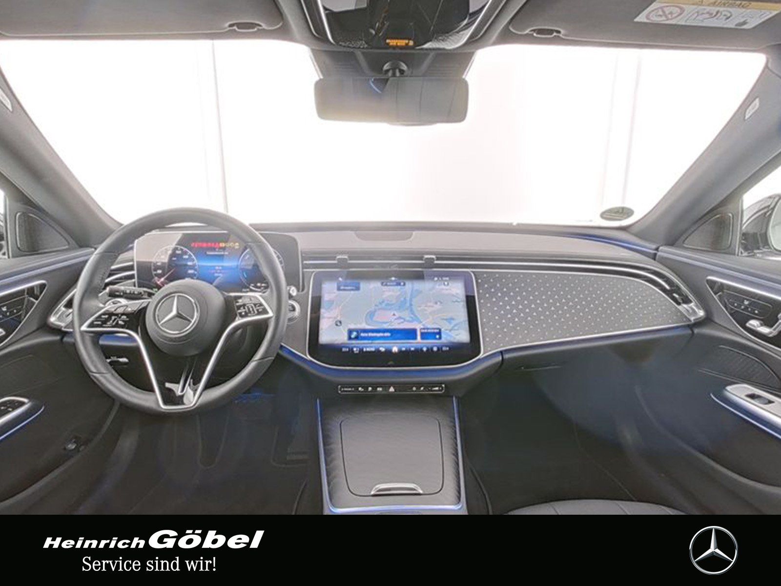 Fahrzeugabbildung Mercedes-Benz E 300 T e AVANTGARDE+AHK+DIGITAL+360°+MEMORY+SMI