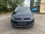 Volkswagen Touran Comfortline /AHK/  2 Hd. /TÜV Service NEU - Volkswagen Touran mit Benzin-Antrieb: Kombi