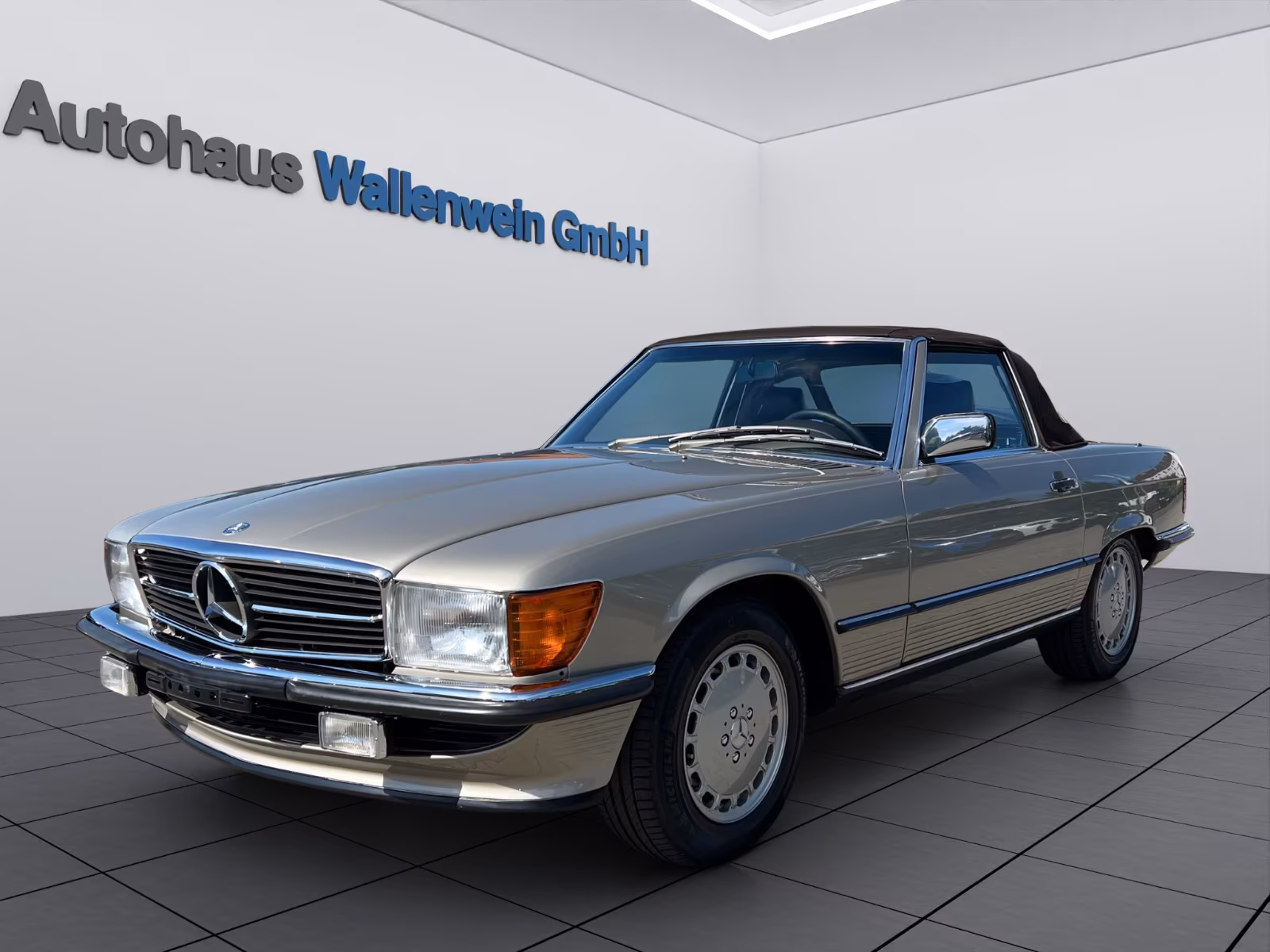 Mercedes-Benz 560 SL Roadster Aut., VERKAUF IM KUNDENAUFTRAG