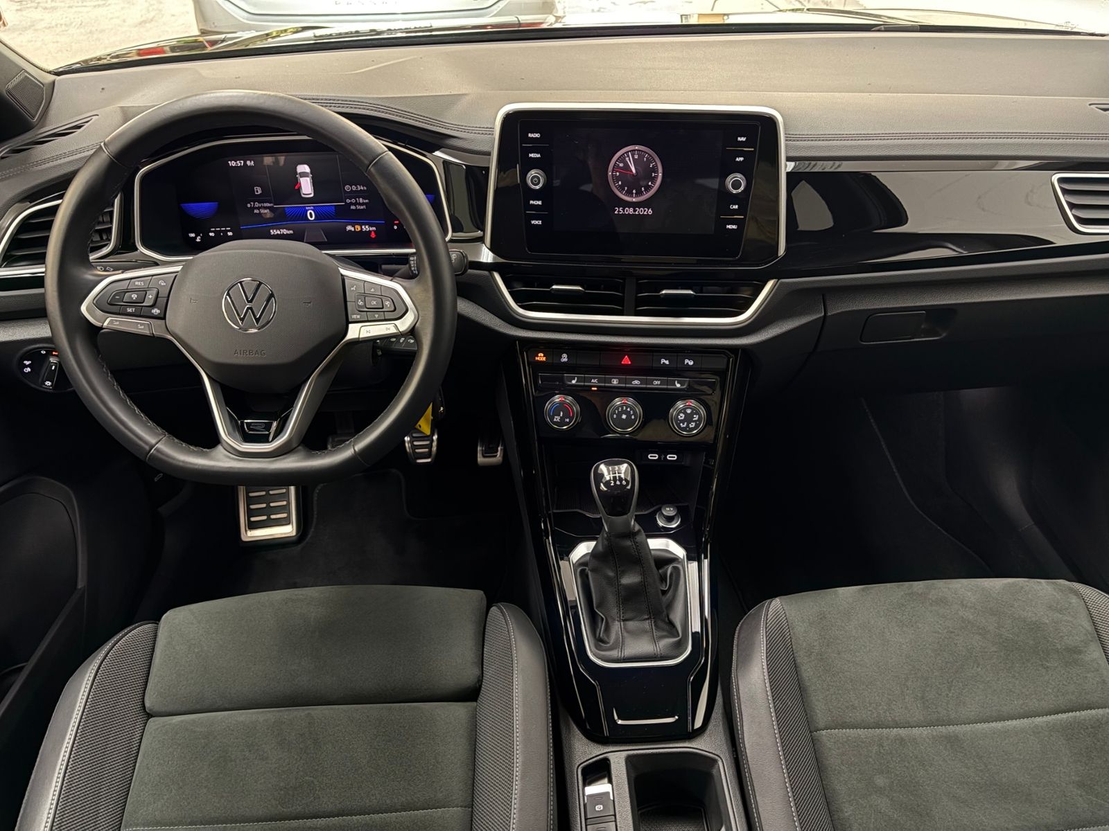Volkswagen T-Roc - Bild 11