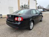 Volkswagen JETTA V Sportline, AHK, 2.Hand, PDC, XENON - Volkswagen Jetta aus 2010