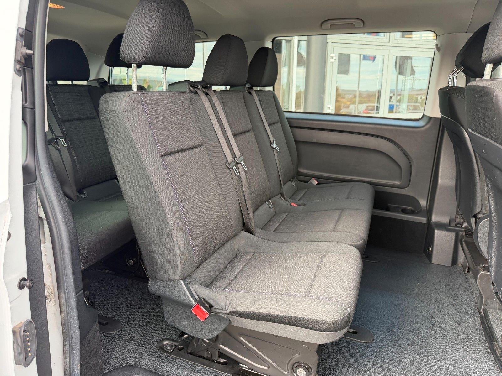 Fahrzeugabbildung Mercedes-Benz Vito 114 CDI Tourer Extral Klima