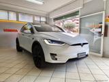 Tesla TESLA Model X 100kWh Dual Motor Performance GARA - weiße Tesla Model X