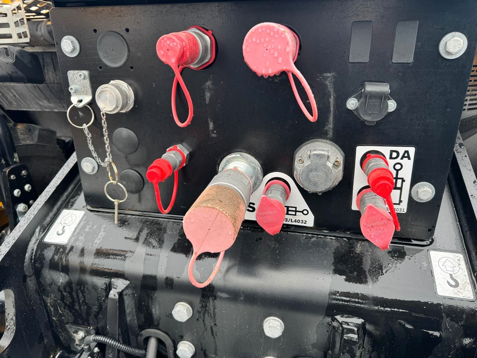 Fahrzeugabbildung JCB Hydradig / Skid-Steer-Aufnahme / nur 375h / 2024