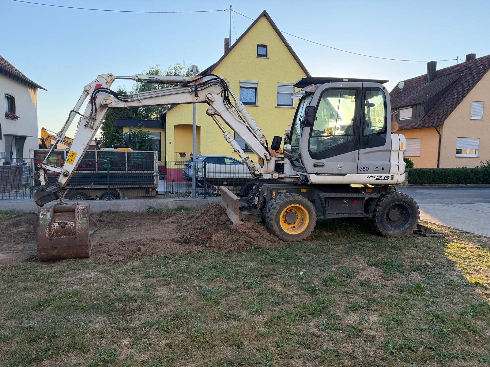 New Holland MH 2,6 Schnellwechsler/Pratzen/Schild/2xLöffel