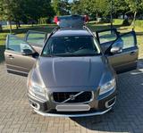 Volvo Gepflegter Volvo XC70 2.4 D5 AWD Momentum - Volvo XC70: 2.4