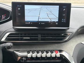 Peugeot 3008 - 11