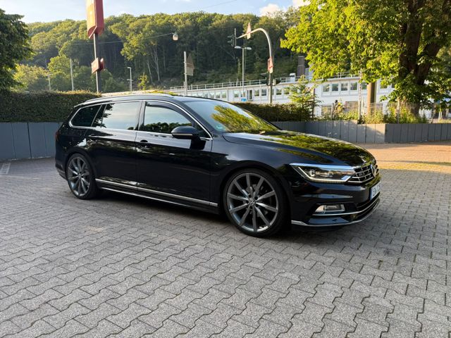 VW Passat 2.0 TDI SCR 140kW DSG Highline Varian...