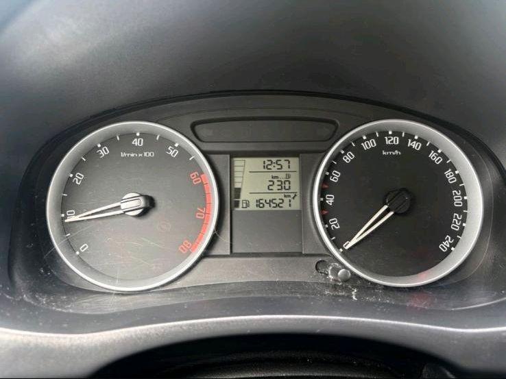 Skoda Fabia 2008 — photo 12