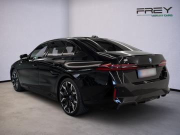 صورة 4 لـ 2023 BMW I5