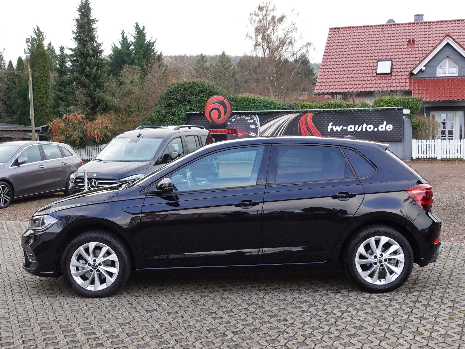 Fahrzeugabbildung Volkswagen Polo 1.0 TSI DSG Style Matrix Travel-Assist