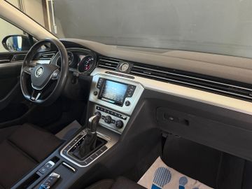 Volkswagen Passat Variant - 10