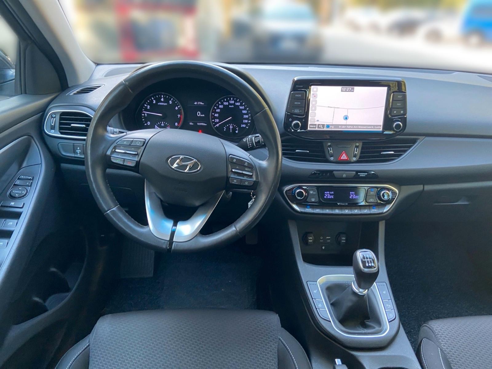Hyundai i30 1.0 T-GDI Intro