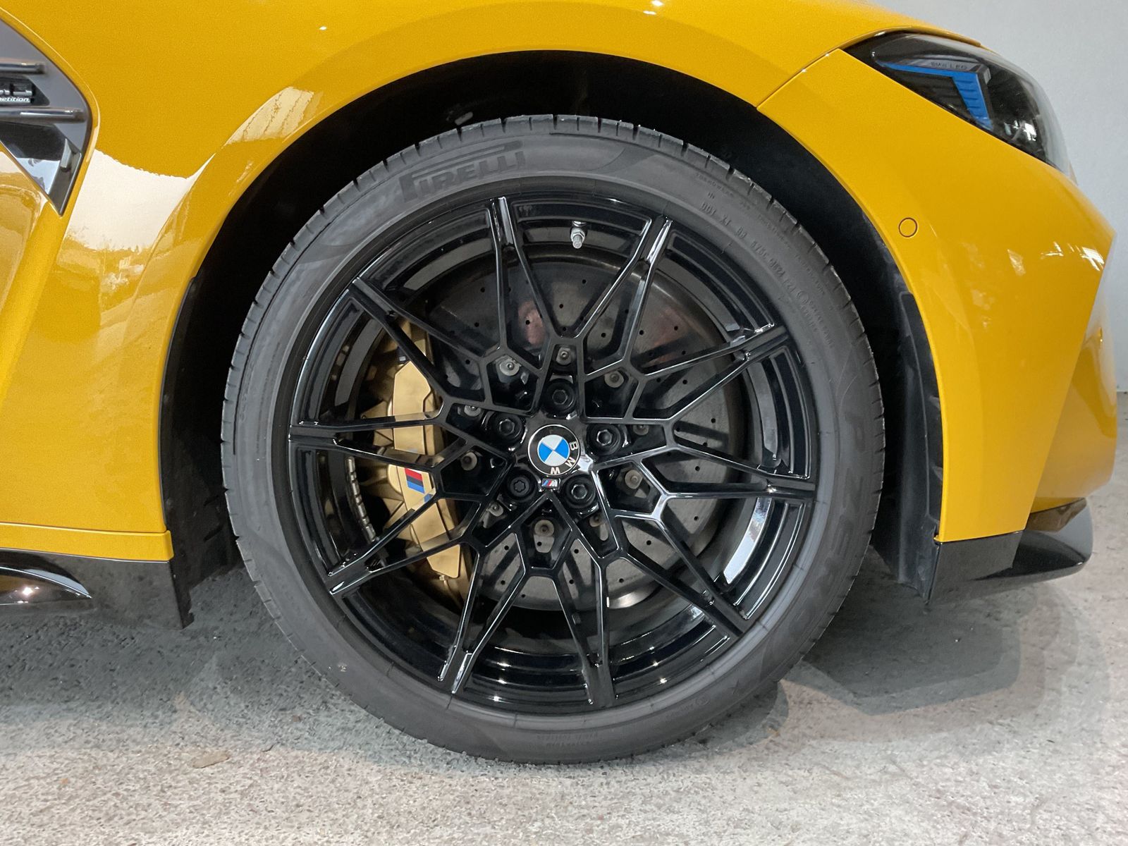 Fahrzeugeinzelansicht 16 Fahrzeugabbildung BMW M3 Competition HK Hifi, Carbon Schalensitze, M D