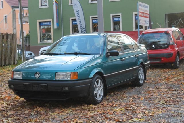 Volkswagen Passat 1.8 CL 35i Limousine 1HD sehr gepflegt