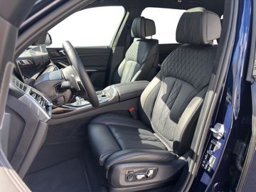BMW X7 - 8