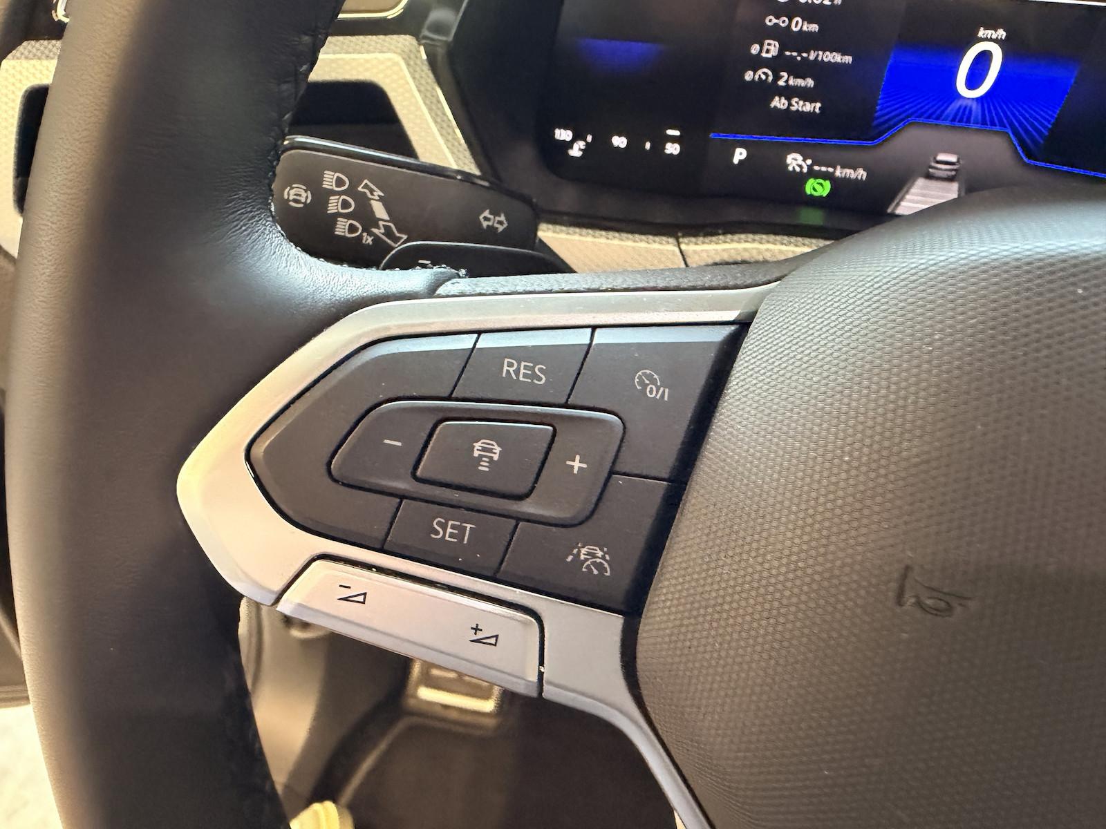 Volkswagen Touran 2,0TDI DSG Goal 7 Sitze NAVI AHK, миниатюра 9