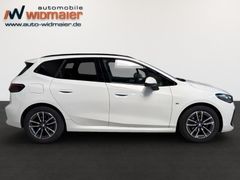 Fahrzeugabbildung BMW 218i Active Tourer M Sport -- Pano/ eSitze/ HiFi