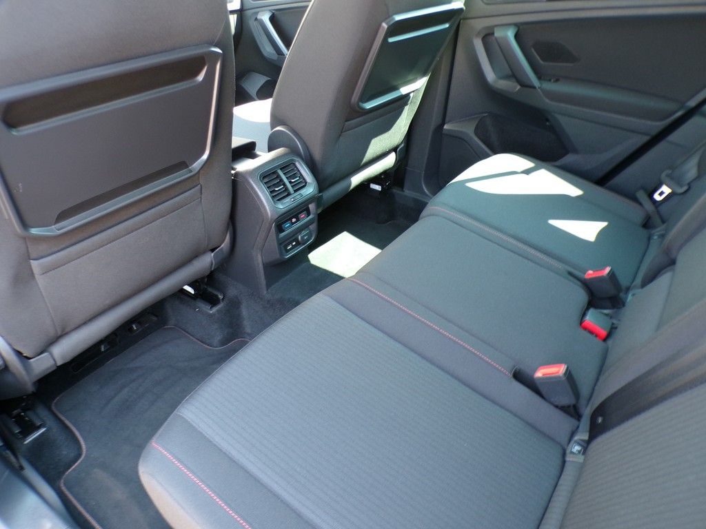 Fahrzeugabbildung Volkswagen Tiguan 1.4 TSI Sound *Navi*ACC*AHK*