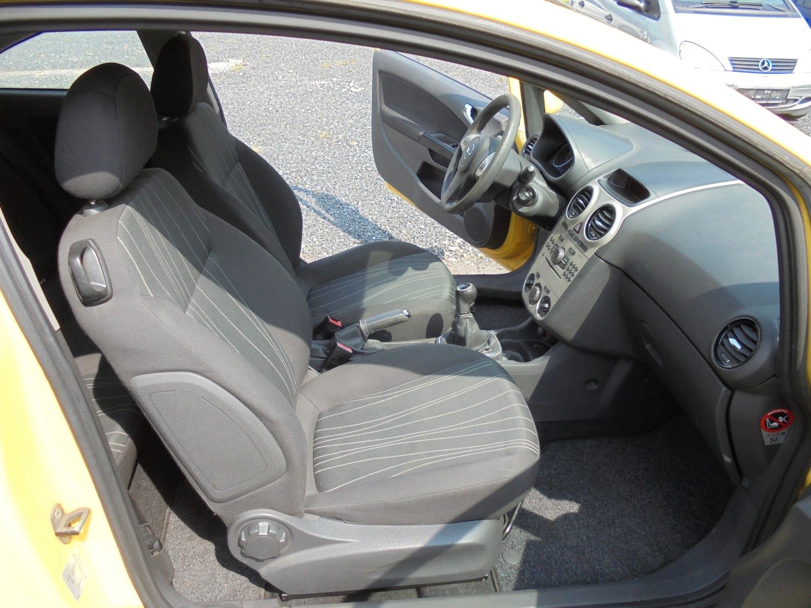 Fahrzeugabbildung Opel Corsa D 1.2 Edition Klima/Parktronik/
