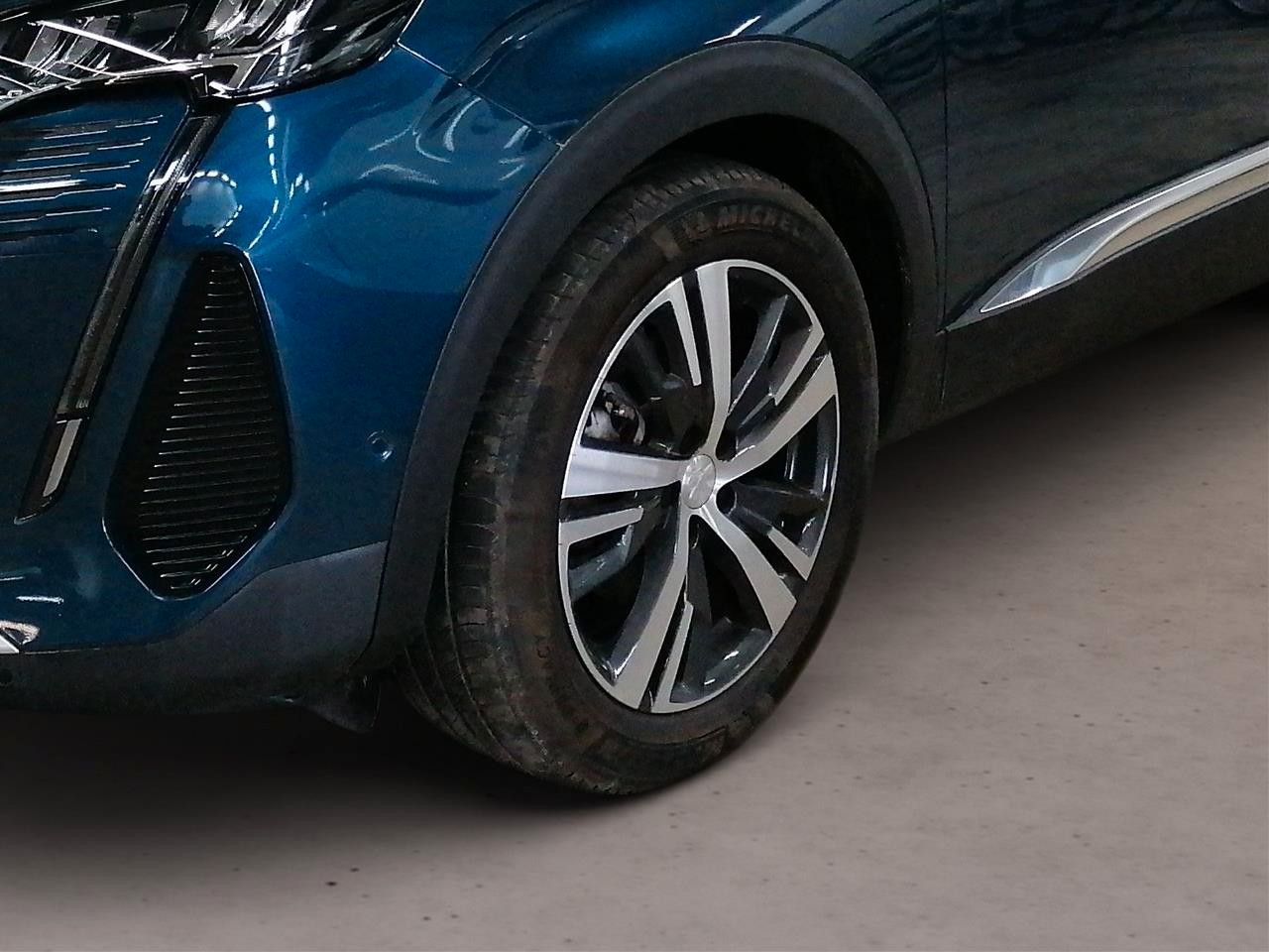 Fahrzeugabbildung Peugeot 3008 1.2T ALLURE PACK NAVI/LED/SPORT/VIRT/PDC