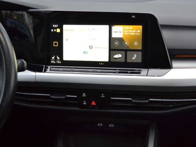 Golf VIII Variant 2.0 TDI DSG AHK/MATRIX/PANORAM