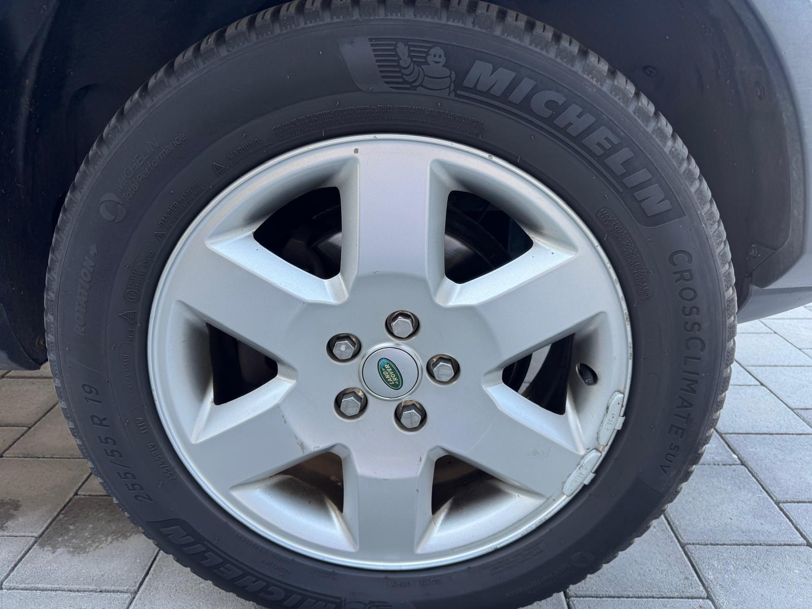 Land Rover Discovery 2006 — photo 16