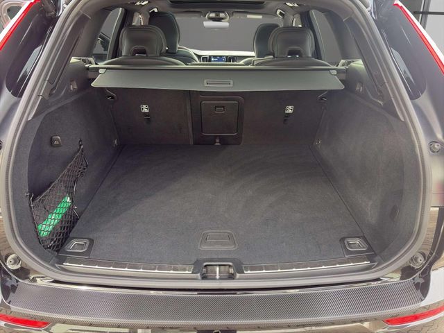 Volvo XC60 Plus Black Edition AWD