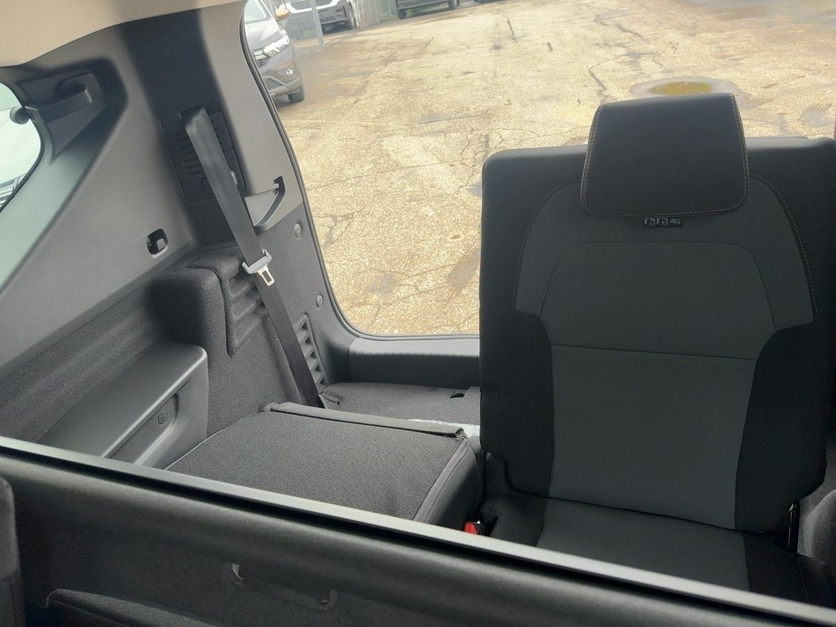 Fahrzeugabbildung Dacia Jogger Extreme+ TCe 110 7-Sitzer