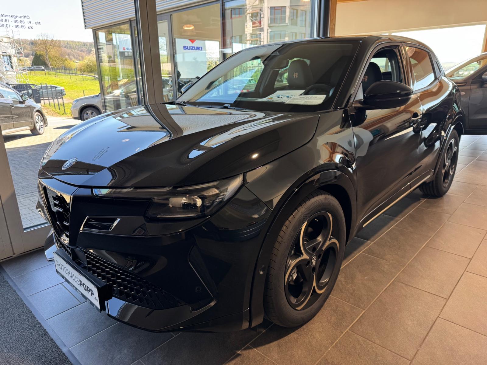 Alfa Romeo Junior Ibrida Intensa