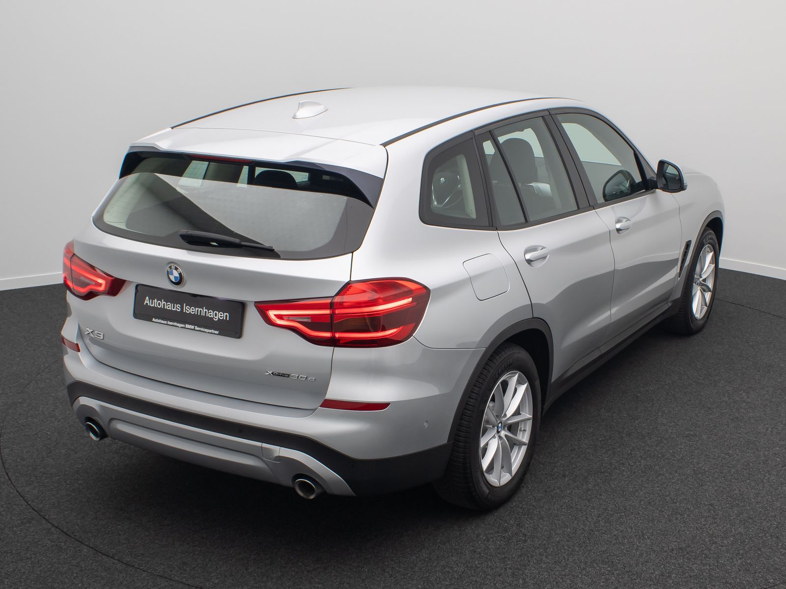 Fahrzeugabbildung BMW X3 xD30e Kamera DAB DriveAs Cockpit+ Geschwindig