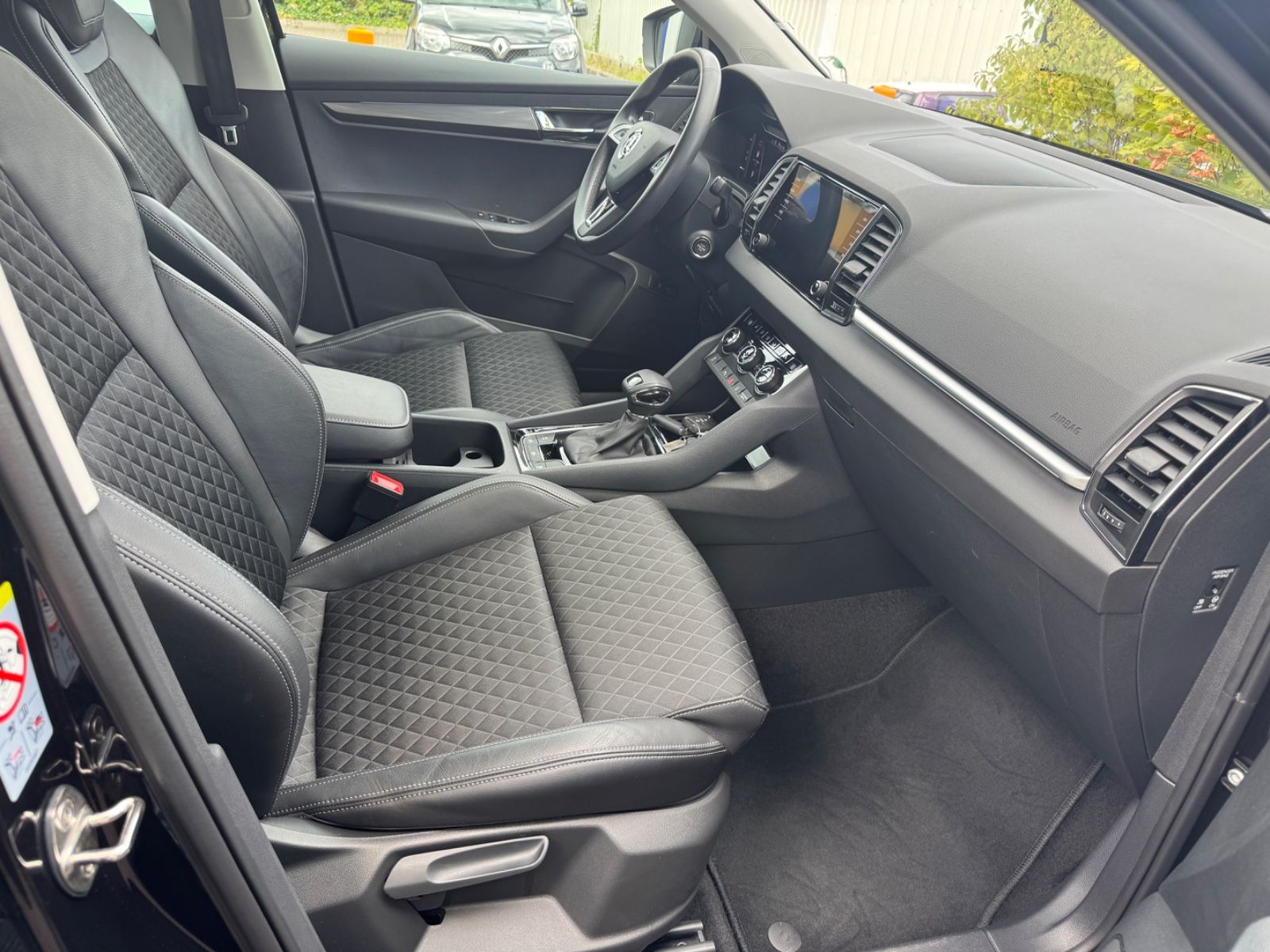 Fahrzeugabbildung SKODA Karoq Style LED+Navi+ACC+Kamera+Standheizung