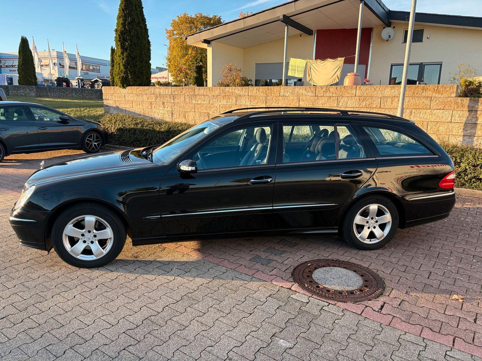 Mercedes-Benz E200 2004 — engine 163 HP (120kW)
